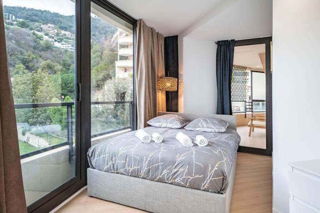 Appartement Monte Carlo Monaco Border, Swimming Pool, Parking, View, Terrace *