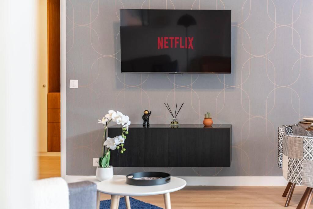Appartement Monte Carlo Monaco Border, Swimming Pool, Parking, View, Terrace Beausoleil