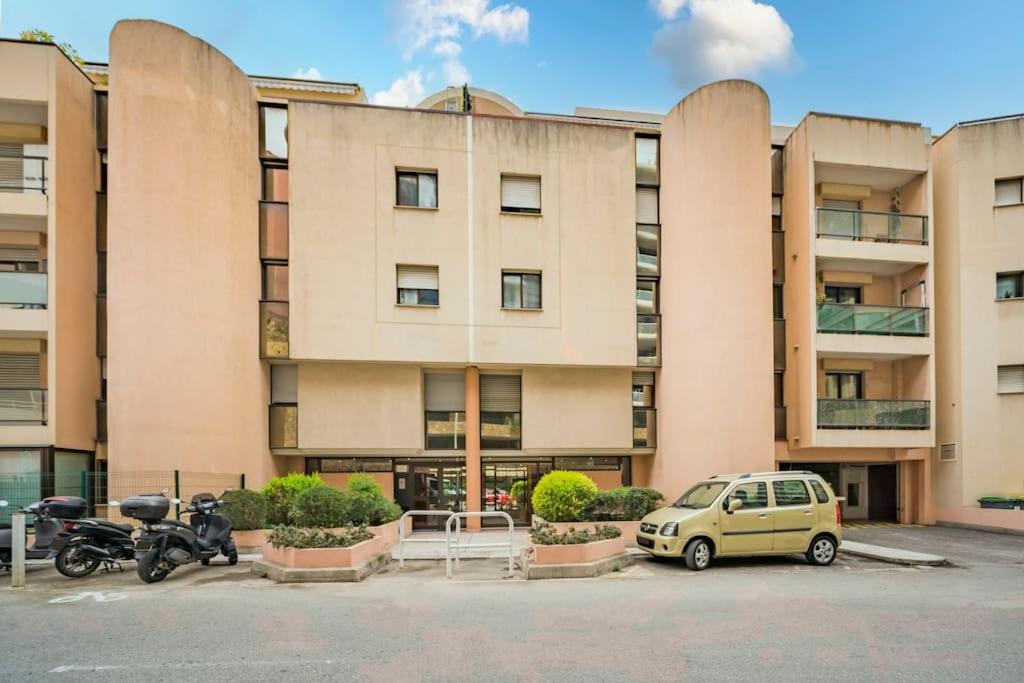 Appartement Monte Carlo Monaco Border, Swimming Pool, Parking, View, Terrace Beausoleil