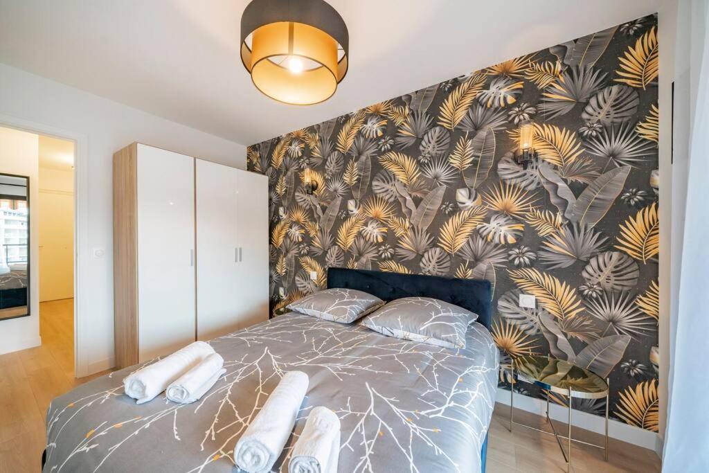 Monte Carlo Monaco Border, Swimming Pool, Parking, View, Terrace Apartment Beausoleil